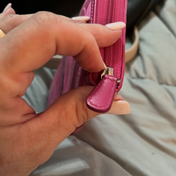 Coach Wallet - Picture 7 of 8